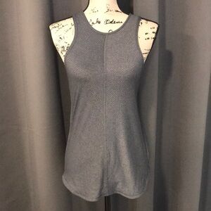 Lululemon Fitted Sleeveless Tank Top